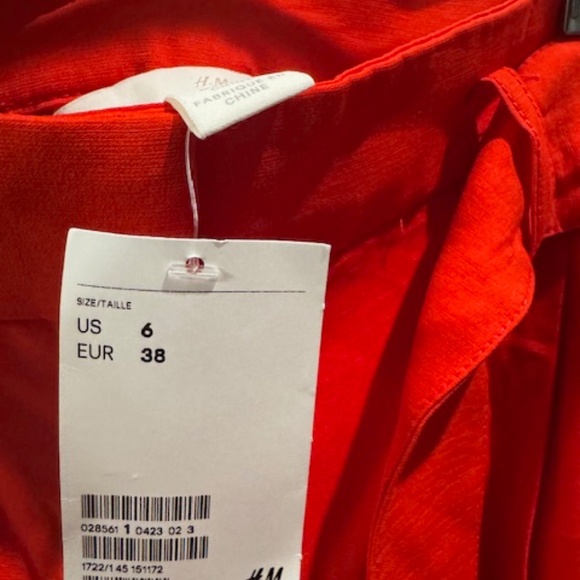 H&M Bright Red Paperbag Waist Pants – Size 6 (EUR 38) - Picture 4 of 5